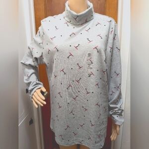 Gray Turtle Neck with Sking Penguins Print Karen Scott XXL